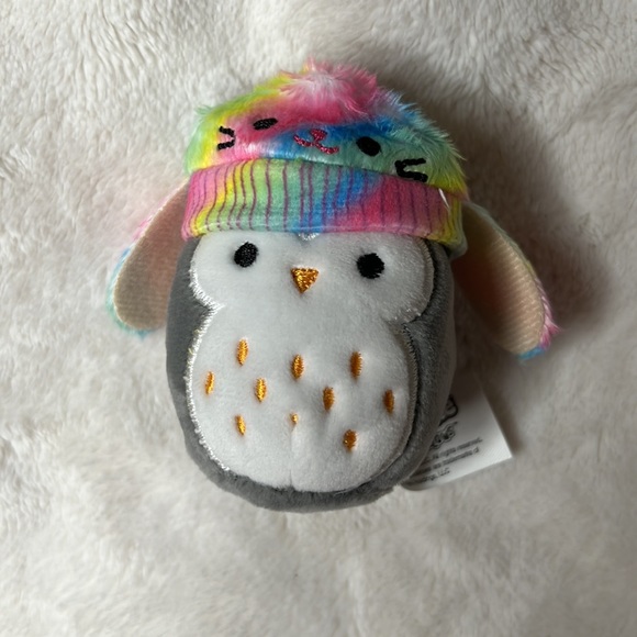 Squishville owl toy with bunny hat - Picture 2 of 4